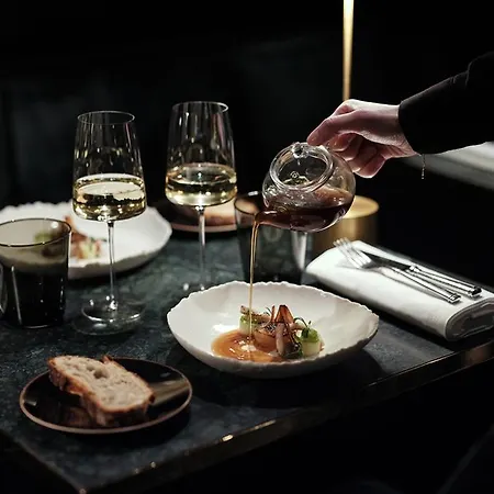 Monsieur George-champs Elysees 5* Paris