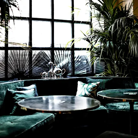 Hotel Monsieur George-champs Elysees