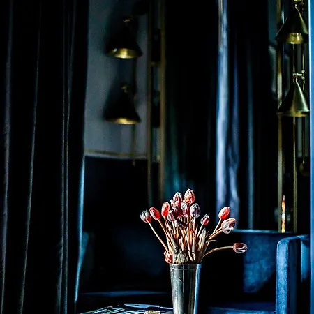 Hotel Monsieur George-champs Elysees 5*